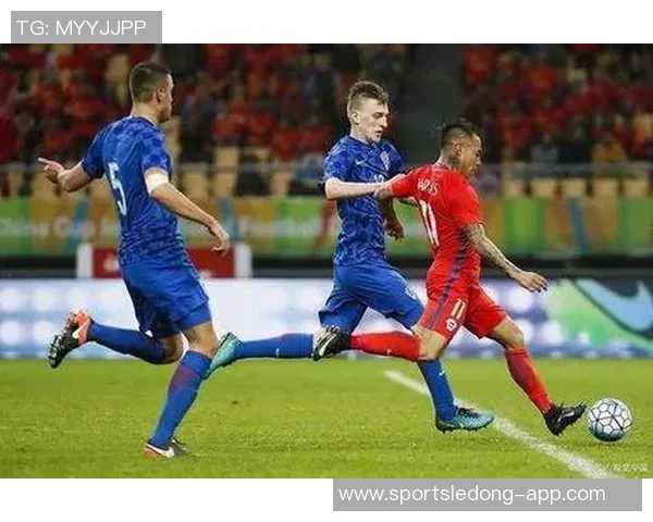 弗拉门戈在解放者杯半决赛首回合小胜竞技占得先机次回合争夺即将开启