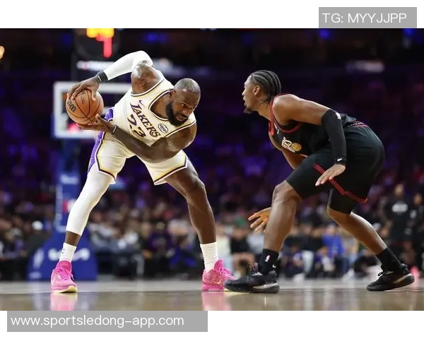 老詹40岁依然统治赛场中远投连得10分展现技术魅力